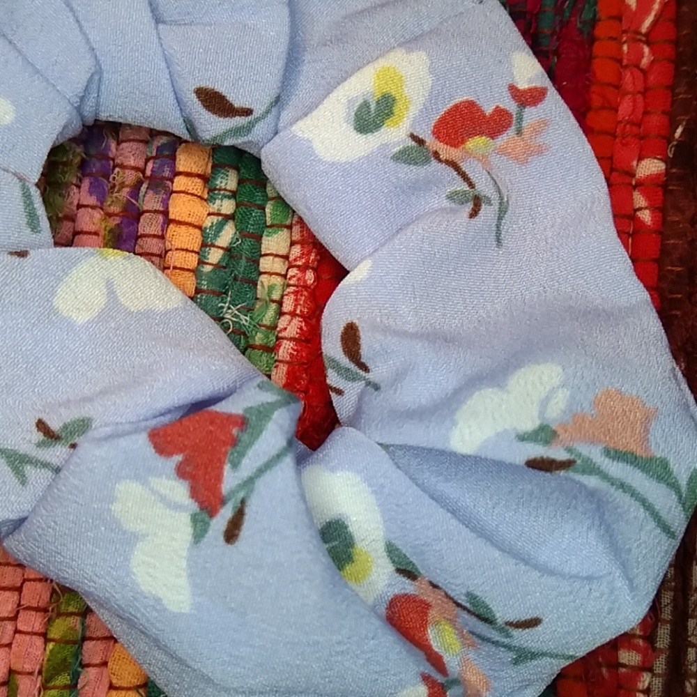 Scrunchie Bundle - Picture 5 of 5